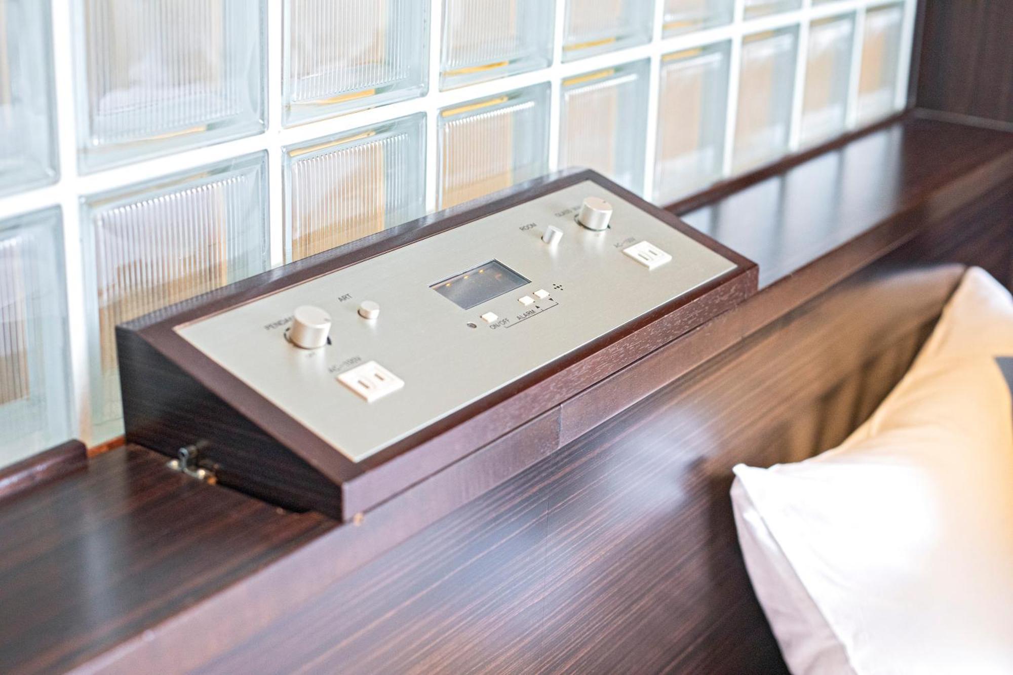 Wonz Hotel Self-Check-In Осака Экстерьер фото